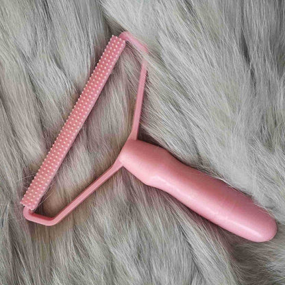 Pink Portable Lint Remover